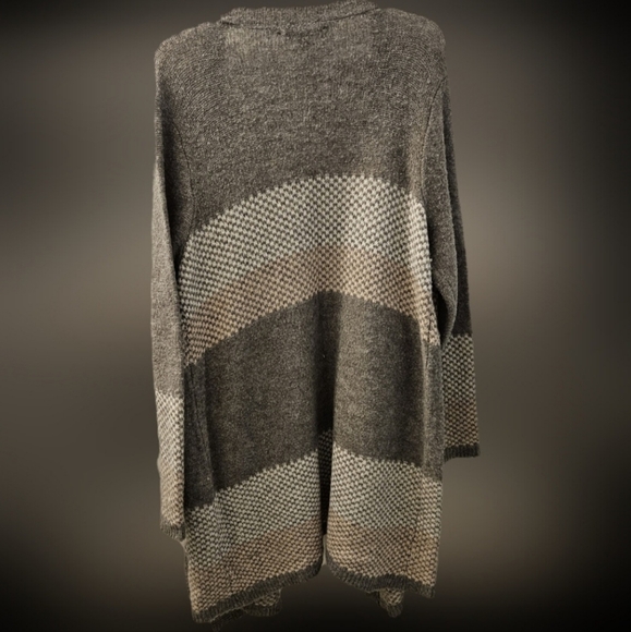 2 Cardigans - Picture 9 of 13